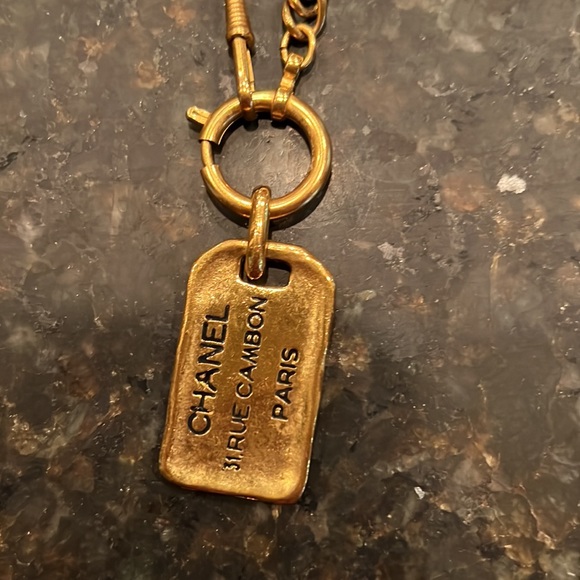 Vintage Chanel Necklace - Picture 4 of 6